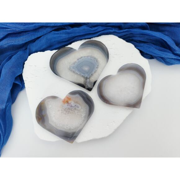 Druzy Agate Flat Heart Crystal Carving - Picture 9 of 11